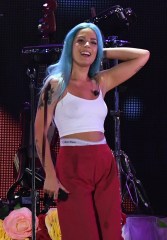 Singer Halsey performs live onstage as part of iHeartSummer 2017 concert at Fontainbleau in Miami Beach, Florida. 11 Jun 2017 Pictured: Halsey. Photo credit: MEGA TheMegaAgency.com +1 888 505 6342 (Mega Agency TagID: MEGA481559_001.jpg) [Photo via Mega Agency]