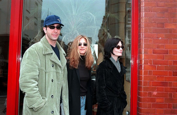 David Scwhimmer, Jennifer Aniston, & Courteney Cox Out in London