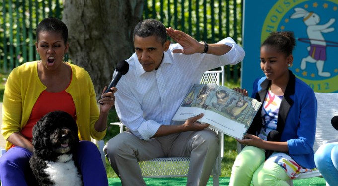 Bo Obama sits nicely with mom Michelle