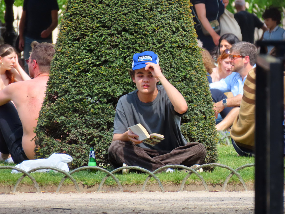 EXCLUSIVE: Jack Depp seen in Paris enjoying the sun in the Place des Vosges garden reading while drinking a beer. 09 May 2021 Pictured: Jack Depp. Photo credit: Love Paris / MEGA TheMegaAgency.com +1 888 505 6342 (Mega Agency TagID: MEGA754618_039.jpg) [Photo via Mega Agency]