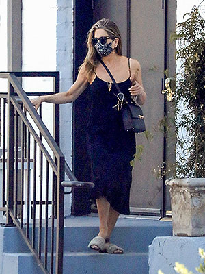 Jennifer Aniston Beverly Hills Spa Pic