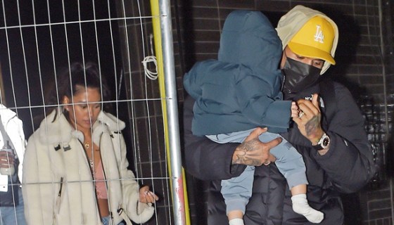 Ammika Harris, Chris Brown, Aeko