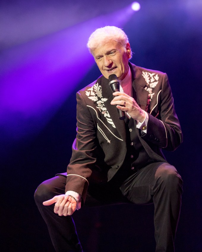 Dennis DeYoung Delivers