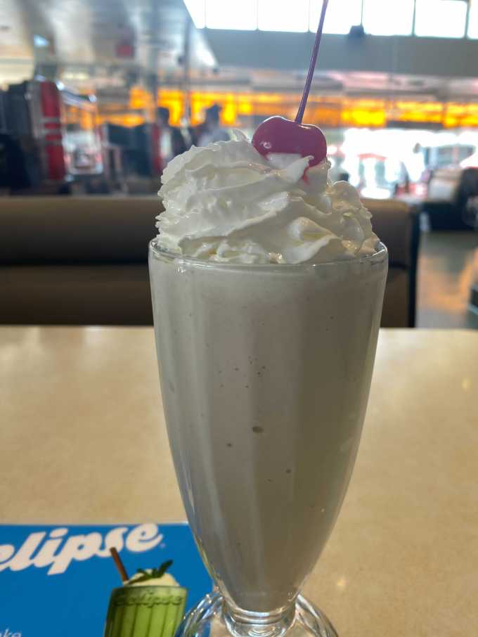 Mel’s Diner – Eclipse Milkshake