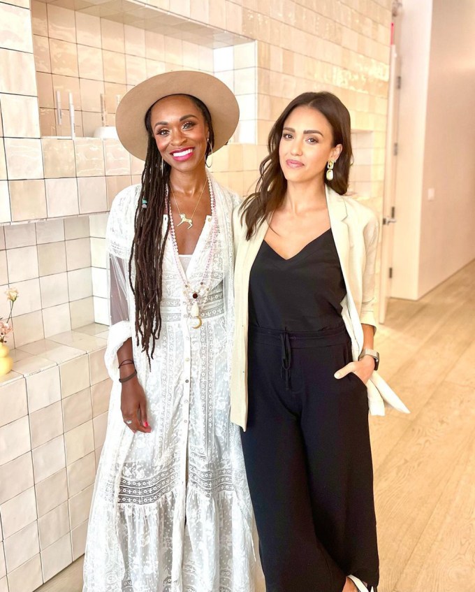 Jessica Alba visits Standard Dose