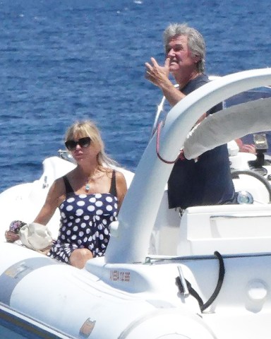 Skiathos Island, GREECE  - *EXCLUSIVE*  - Kurt Russell and Goldie Hawn are pictured soaking up the sun while on a boat ride in Greece.

Pictured: Kurt Russell, Goldie Hawn

BACKGRID USA 22 JUNE 2023 

BYLINE MUST READ: karabatsispavlos / BACKGRID

USA: +1 310 798 9111 / usasales@backgrid.com

UK: +44 208 344 2007 / uksales@backgrid.com

*UK Clients - Pictures Containing Children
Please Pixelate Face Prior To Publication*