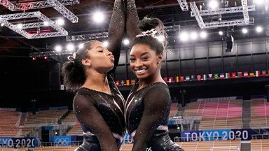 Jordan Chiles Simone Biles