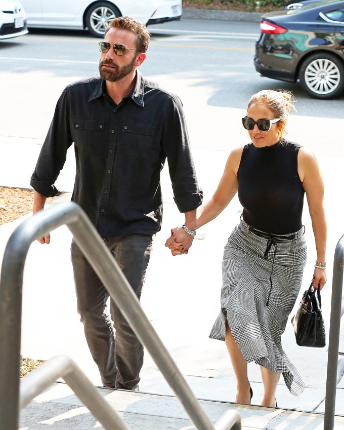 Ben Affleck & Jennifer Lopez Shop In Los Angeles