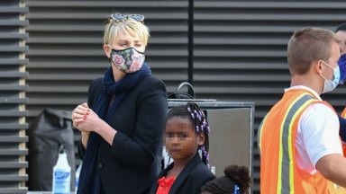 charlize theron and her daughters