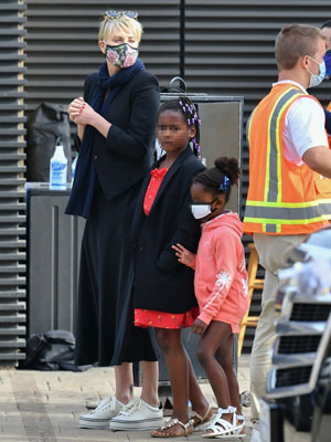 charlize theron and her daughters