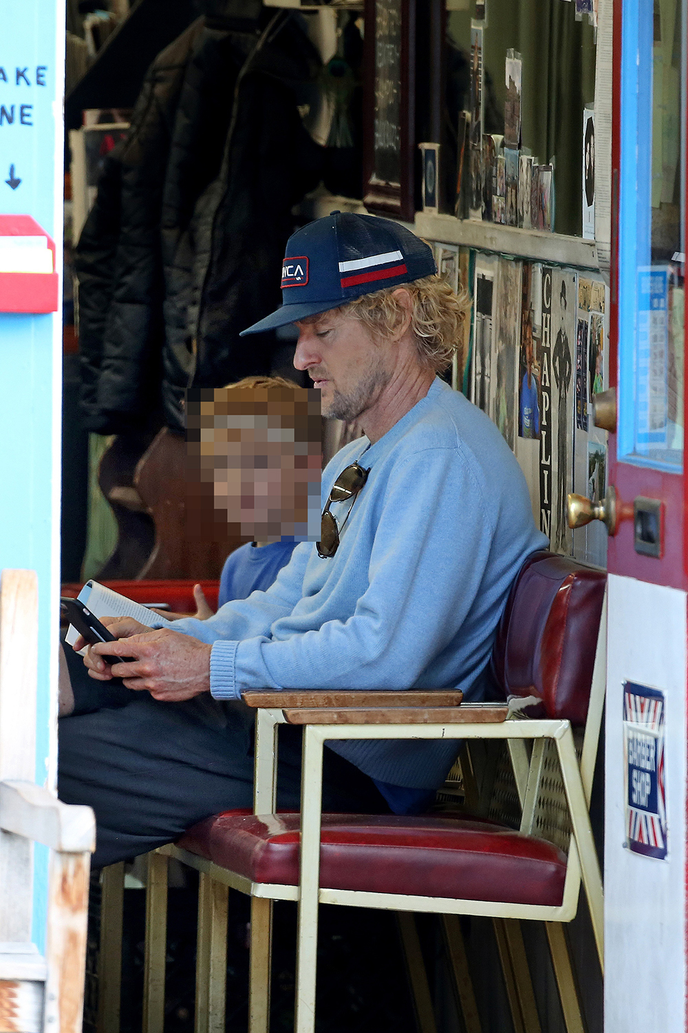 EXCLUSIVE: Owen Wilson takes his sons Finn and Robert for haircut in Santa Monica, CA. 13 Feb 2018 Pictured: Owen Wilson and Robert. Photo credit: MB / MEGA TheMegaAgency.com +1 888 505 6342 (Mega Agency TagID: MEGA163600_001.jpg) [Photo via Mega Agency]