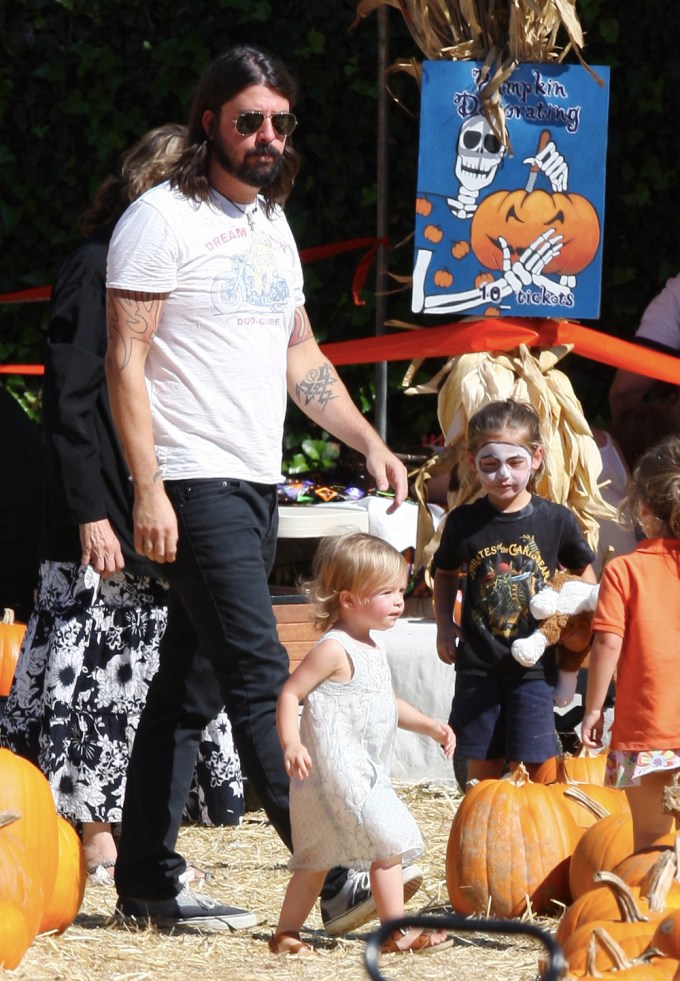 Dave Grohl’s Family Gets Spooky