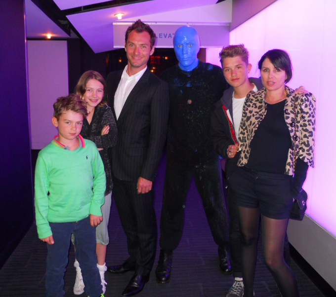 Jude Law in Las Vegas With Family