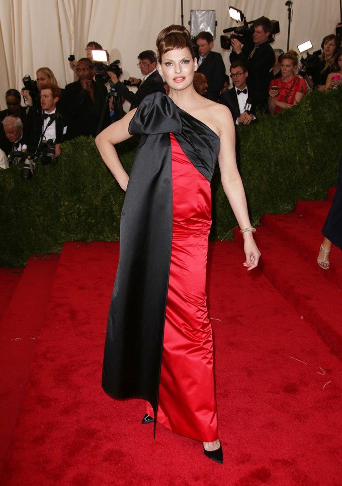 Linda Evangelista at The 2015 Met Gala