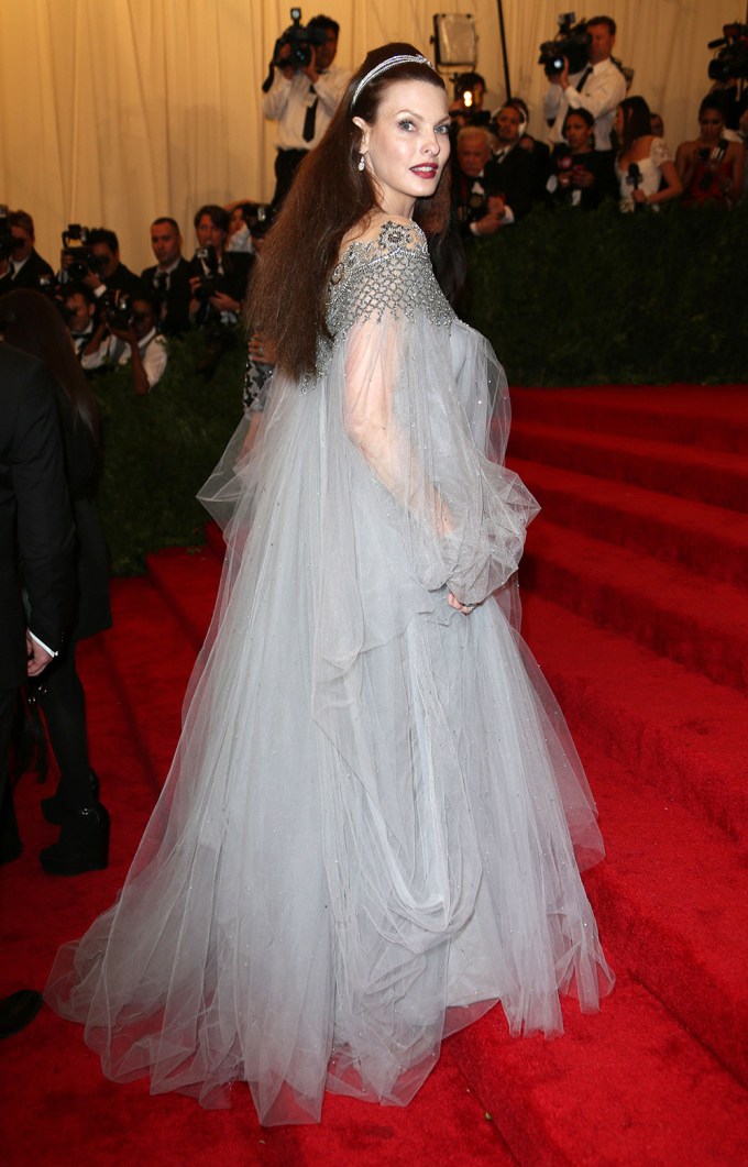 Linda Evangelista At The 2013 Met Gala