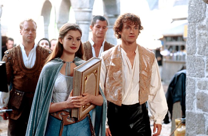 Anne Hathaway In ‘Ella Enchanted’