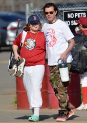 EXCLUSIVE: Gavin Rossdale picks up Zuma at baseball practice in Los Angeles on Saturday. 19 Feb 2022 Pictured: Gavin Rossdale picks up Zuma at baseball practice. Photo credit: LGB/ MEGA TheMegaAgency.com +1 888 505 6342 (Mega Agency TagID: MEGA829903_003.jpg) [Photo via Mega Agency]