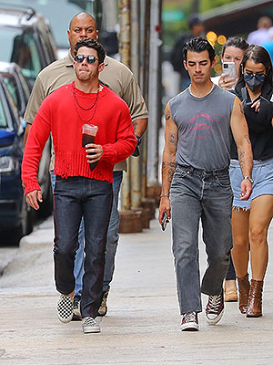 joe jonas and brother nick