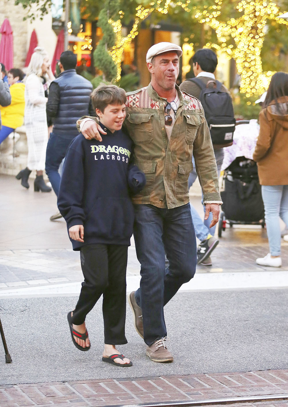 Law and Order Special Victims Unit actor Christopher Meloni takes his family to the theatre at The Grove in West Hollywood, CaliforniaPictured: Dante Meloni,Christopher Meloni,Dante MeloniChristopher MeloniSherman WilliamsRef: SPL1198003 161215 NON-EXCLUSIVEPicture by: SplashNews.comSplash News and PicturesUSA: +1 310-525-5808London: +44 (0)20 8126 1009Berlin: +49 175 3764 166photodesk@splashnews.comWorld Rights, No France Rights