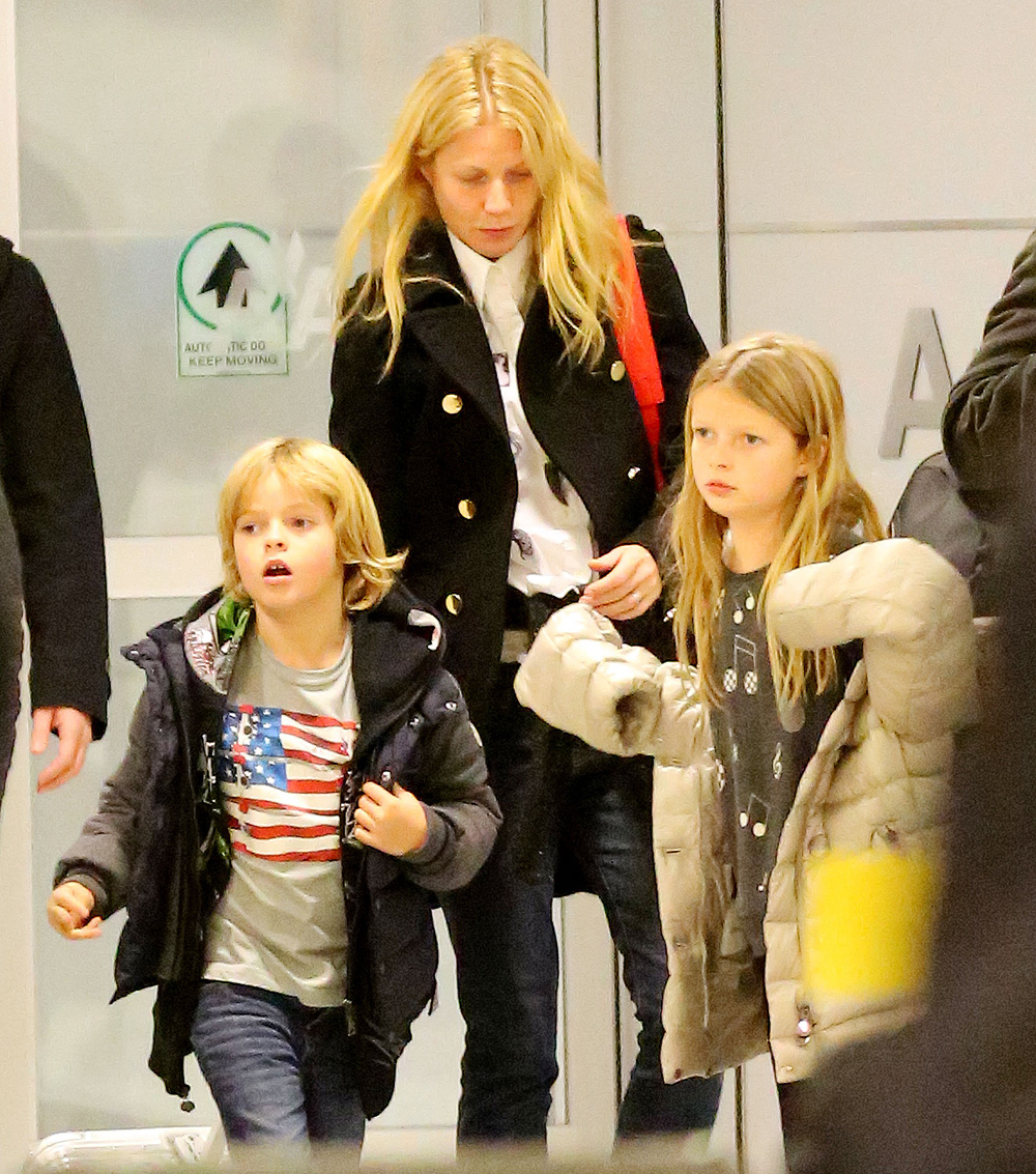 Gwyneth Paltrow touches down in JFK Airport with her kids Apple and Moses in NYC

Pictured: Gwyneth Paltrow,Apple Martin,Moses Martin,Gwyneth Paltrow
Apple Martin
Moses Martin
Ref: SPL670531 181213 NON-EXCLUSIVE
Picture by: SplashNews.com

Splash News and Pictures
USA: +1 310-525-5808
London: +44 (0)20 8126 1009
Berlin: +49 175 3764 166
photodesk@splashnews.com

World Rights