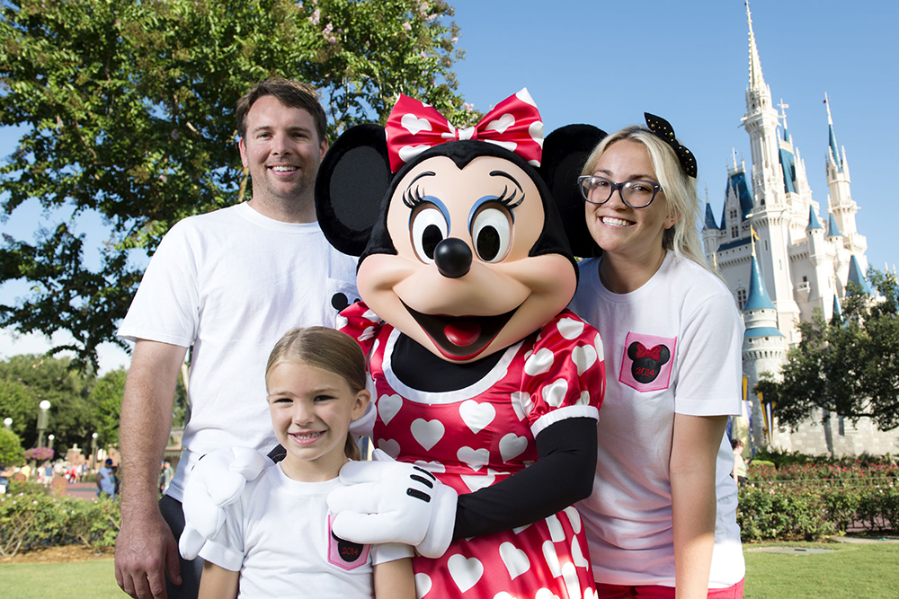 Actress and country music artist Jamie Lynn Spears poses Aug. 14, 2014 with her six-year-old daughter Maddie, her husband Jamie Watson and Minnie Mouse in front of Cinderella Castle at the Magic Kingdom park in Lake Buena Vista, Fla. Spears, the sister of pop superstar Britney Spears and former star of "Zoey 101" on Nickelodeon, lives in Nashville, Tenn. and is currently on tour to support her first country music single. Her sister Britney launched her career at Walt Disney World, starring in "The All-New Mickey Mouse Club" that taped at Disney's Hollywood Studios theme park. (Chloe Rice, photographer)

Pictured: jamie watson,maddie,minnie mouse and jamie lynn spears,jamie watson
maddie
minnie mouse
jamie lynn spears
minnie
jamie lynn
Ref: SPL820815 140814 NON-EXCLUSIVE
Picture by: SplashNews.com

Splash News and Pictures
USA: +1 310-525-5808
London: +44 (0)20 8126 1009
Berlin: +49 175 3764 166
photodesk@splashnews.com

World Rights