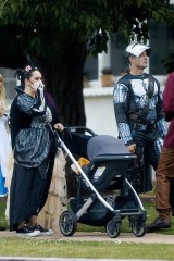 EXCLUSIVE: Jennifer Love Hewitt and husband Brian Hallisay take their newborn baby son Aidan James for a "trick or treating" around their neighborhood in Pacific Palisades. 31 Oct 2021 Pictured: Jennifer Love Hewitt and her husband Brian Hallisay take their new born baby for a "trick or treating" around their neighborhood in Pacific Palisades. Photo credit: MEGA TheMegaAgency.com +1 888 505 6342 (Mega Agency TagID: MEGA801161_005.jpg) [Photo via Mega Agency]