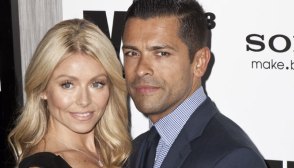 Kelly Ripa, Mark Consuelos