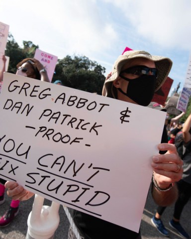 October 2, 2021, Austin, TX, United States: Several thousand Texas women rally at the Capitol south steps to protest recent Texas laws passed restricting women's right to abortion. A restrictive Texas abortion law makes it a crime to have an abortion after six weeks in most cases. 02 Oct 2021 Pictured: October 2, 2021, Austin, TX, United States: Several thousand Texas women rally at the Capitol south steps to protest recent Texas laws passed restricting women's right to abortion. A restrictive Texas abortion law makes it a crime to have an abortion after six weeks in most cases. Photo credit: ZUMAPRESS.com / MEGA TheMegaAgency.com +1 888 505 6342 (Mega Agency TagID: MEGA792812_001.jpg) [Photo via Mega Agency]