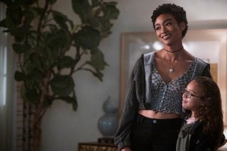 YOU (L to R) TATI GABRIELLE as MARIENNE and DALLAS SKYE as JULIETTE in episode 310 of YOU Cr. JOHN P. FLEENOR/NETFLIX © 2021