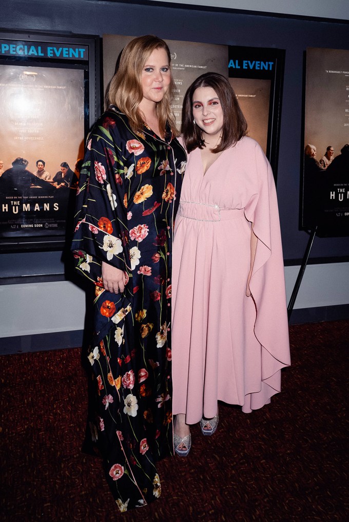 Amy Schumer & Beanie Feldstein