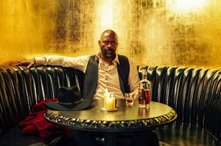 THE HARDER THEY FALL: IDRIS ELBA as RUFUS BUCK. CR: DAVID LEE/NETFLIX © 2021