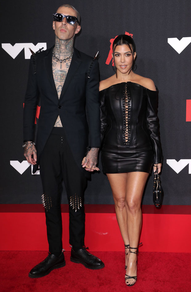 travis barker and kourtney kardashian