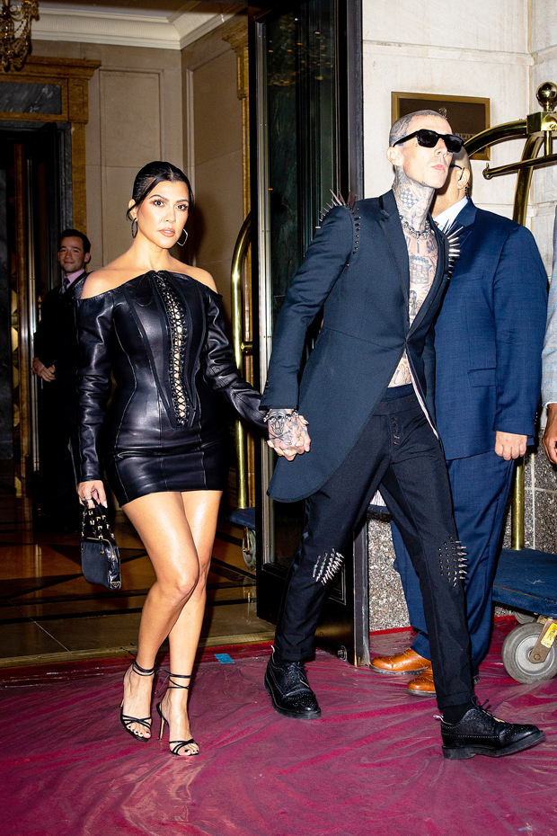 kourtney kardashian travis barker 