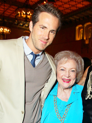 Ryan Reynolds, Betty White
