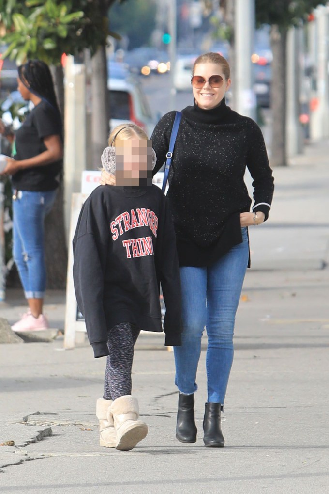 Amy Adams out shopping with her daughter in Beverly Hills