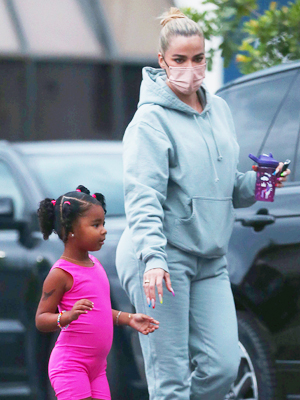 True Thompson, Khloe Kardashian