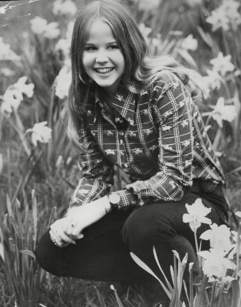 Linda Blair American Actress At Kensington Gardens London. (date Taken Unknown). 1970's. Box 718 422111620 A.jpg.
Linda Blair American Actress At Kensington Gardens London. (date Taken Unknown). 1970's. Box 718 422111620 A.jpg.