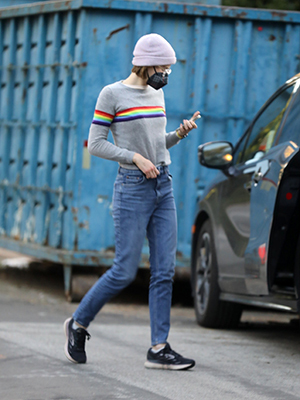 Violet Affleck
