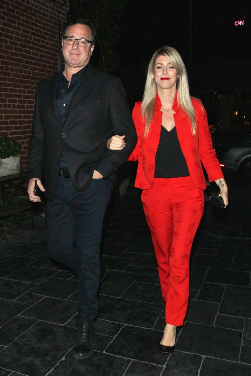 *EXCLUSIVE* Bob Saget and girlfriend Kelly Rizzo head to a romantic dinner date at Avenue