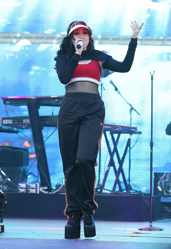 Noah Cyrus Performing At Wango Tango