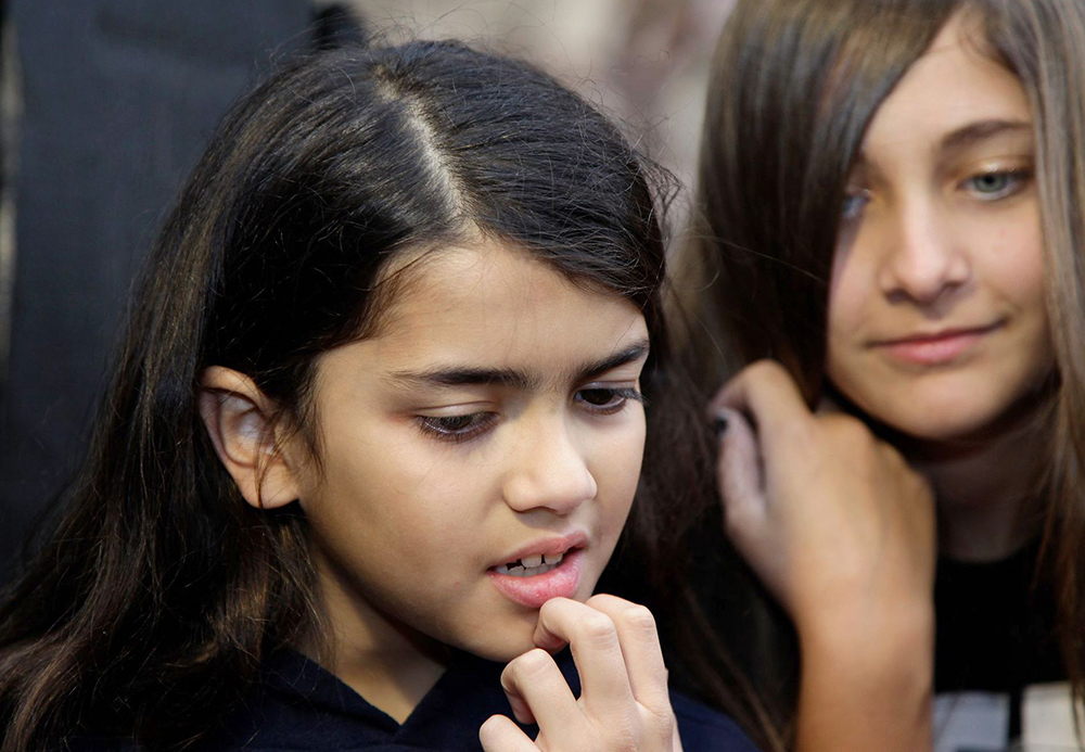 Michael Jackson's children visit Phantasialand, Bruehl, Germany - 06 Oct 2011