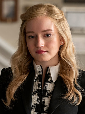 Julia Garner