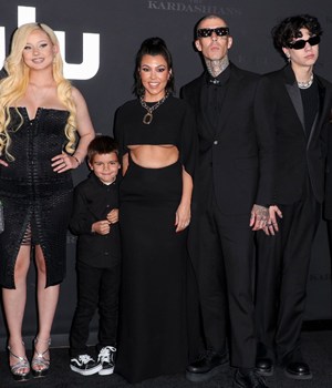 Alabama Barker, Reign Disick, Kourtney Kardashian, Travis Barker, Landon Barker, Atiana De La Hoya