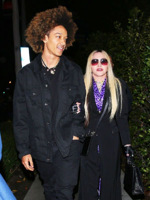 Ahlamalik Williams, Madonna