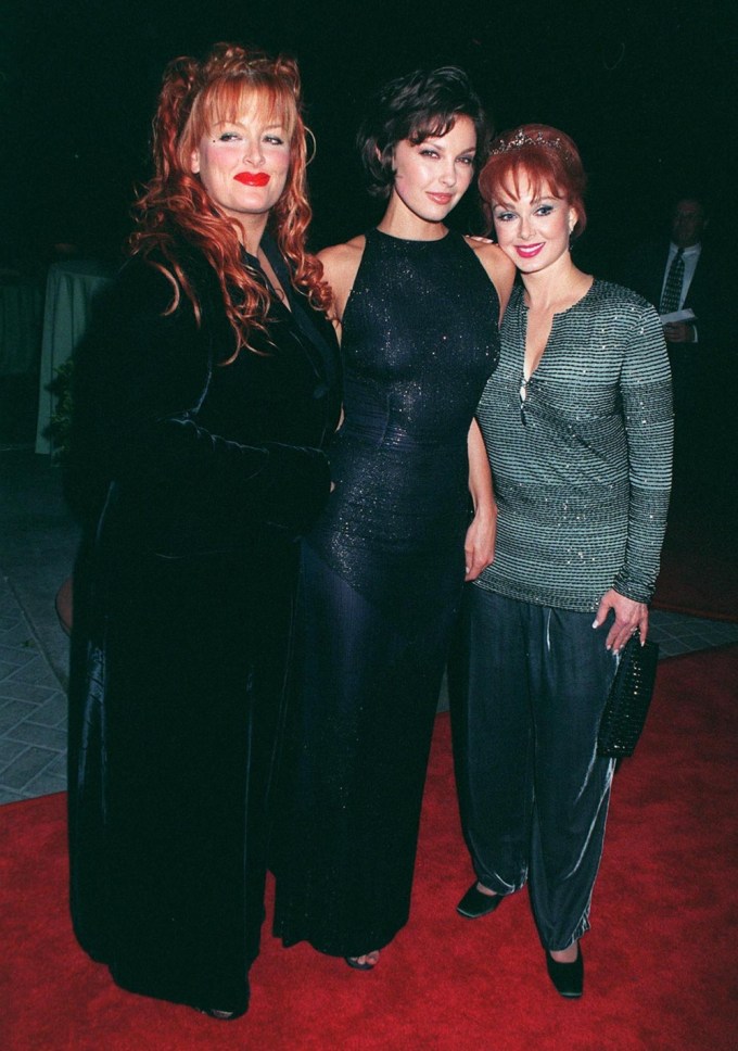 Naomi Judd With Daughters Ashley & Wynonna