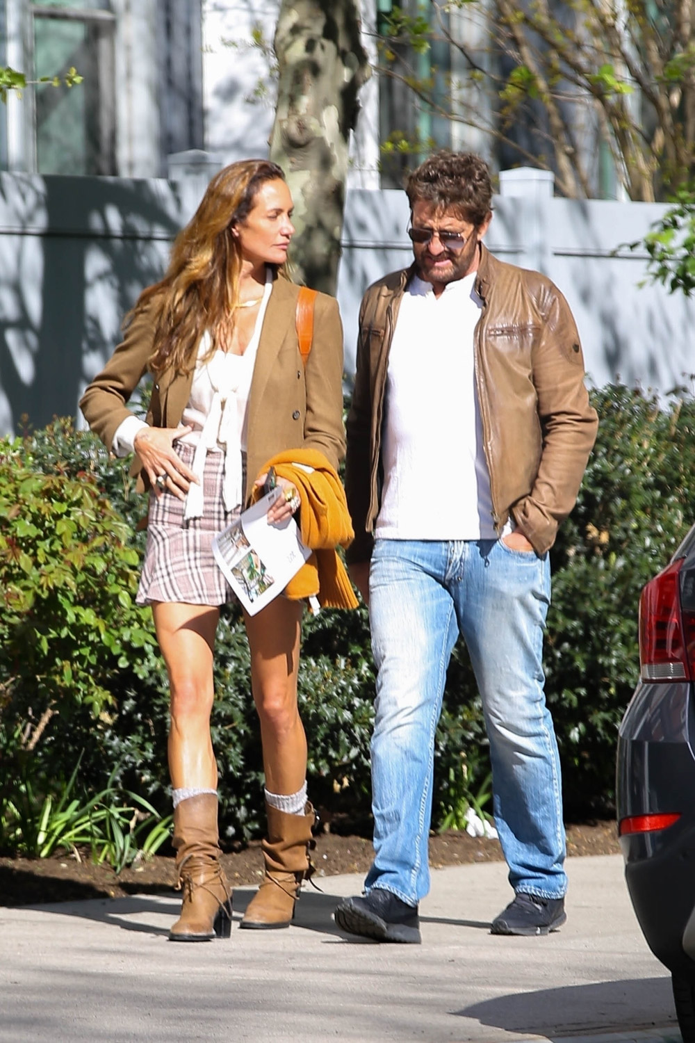 *EXCLUSIVE* Gerard Butler and girlfriend Morgan Brown seen taking a stroll in NYC