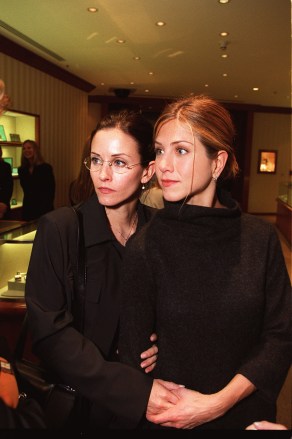 Courteney Cox and Jennifer Aniston'Breakfast at Tiffany's' Audrey Hepburn Children's Fund Fundraiser - 26 Oct 1998