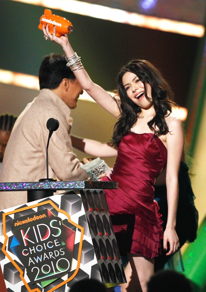 Miranda Cosgrove At The 2010 Kids Choice Awards