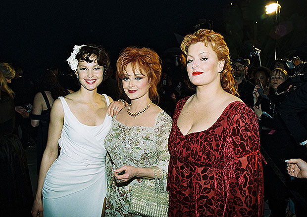 Ashley Judd, Naomi Judd, Wynonna Judd