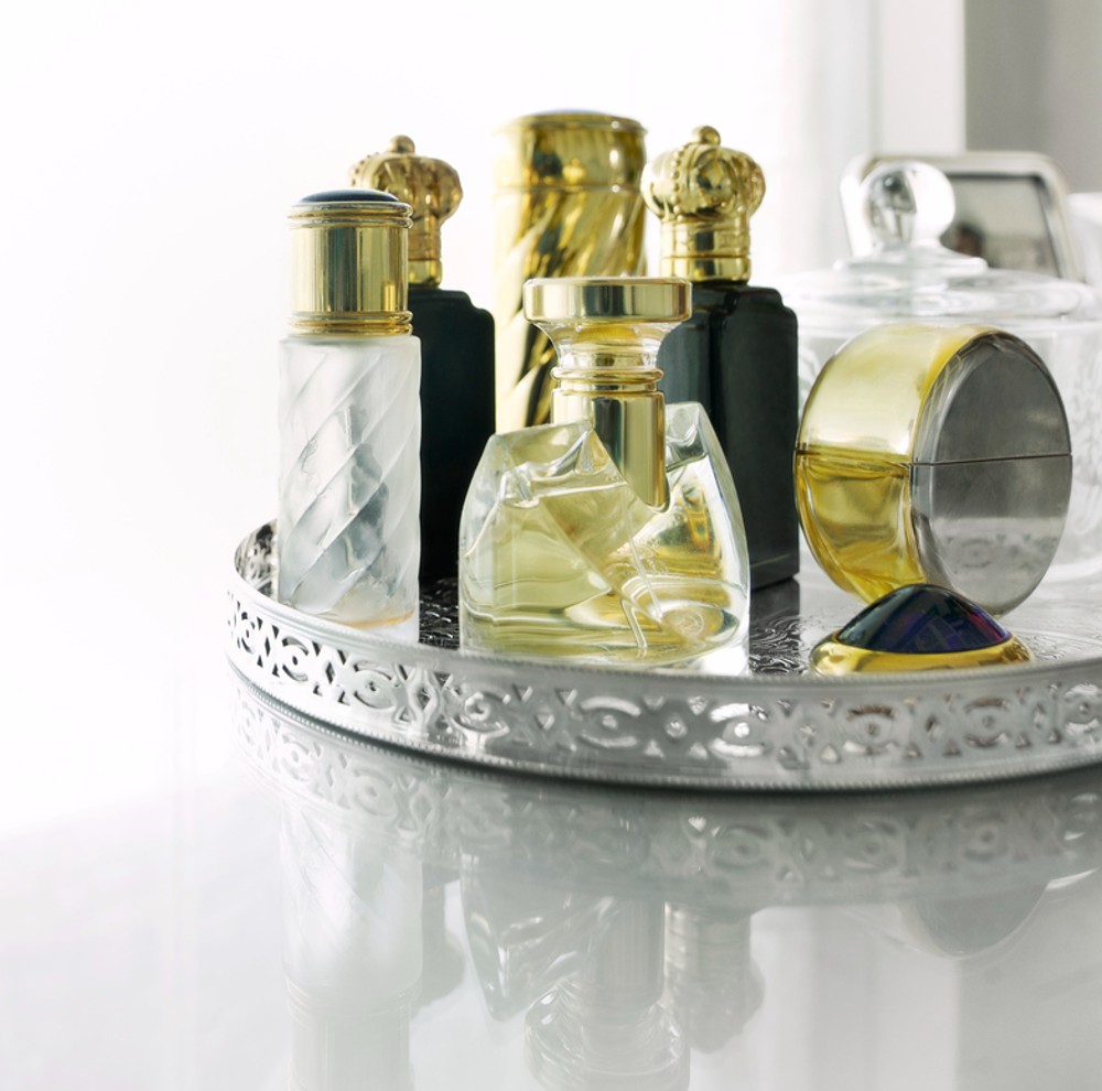 highly rated perfume tray